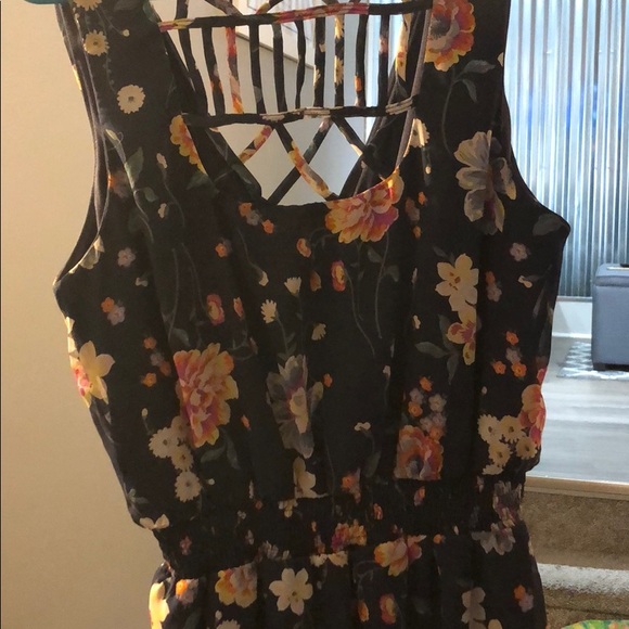 Maxi - Picture 4 of 4